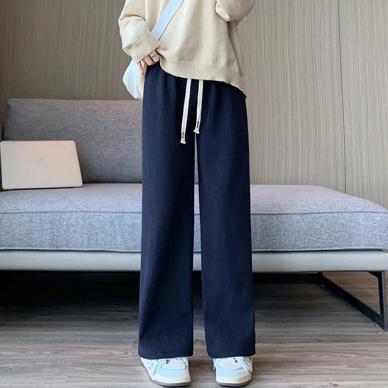 Women's dark grey capri pants