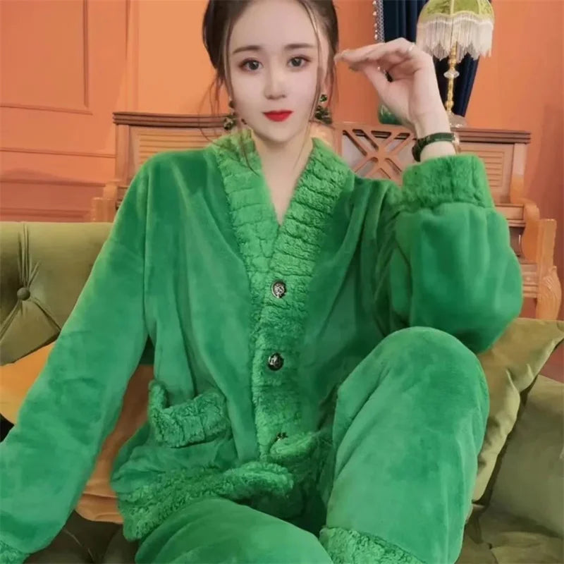 Women's green coral velvet pajama set