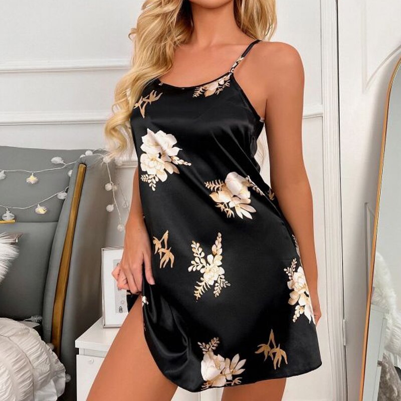 Women's black nightshirt
