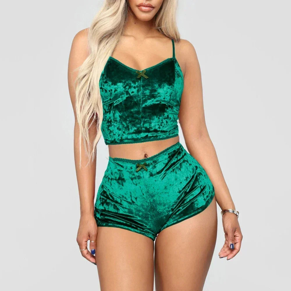 Women's green velvet camisole & shorts pajamas