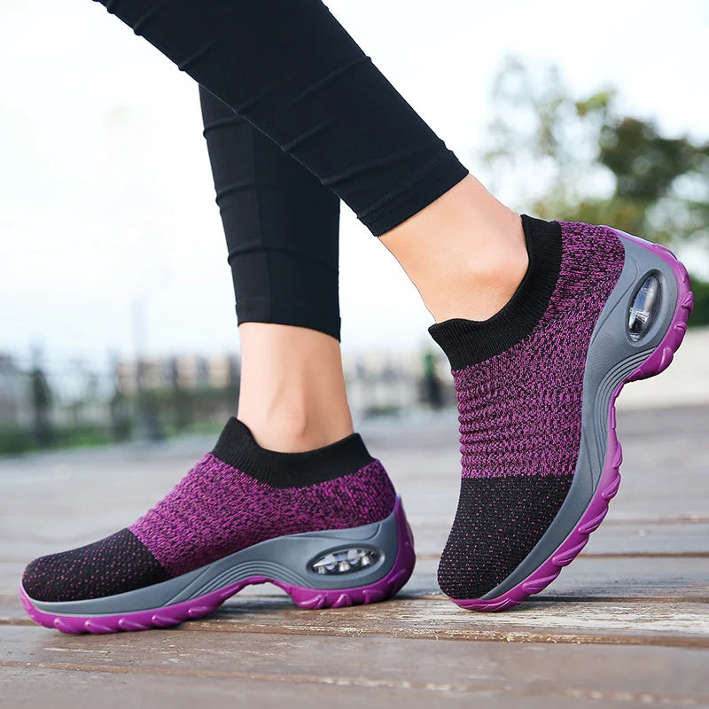 Alternate view: Women's comfy sneakers