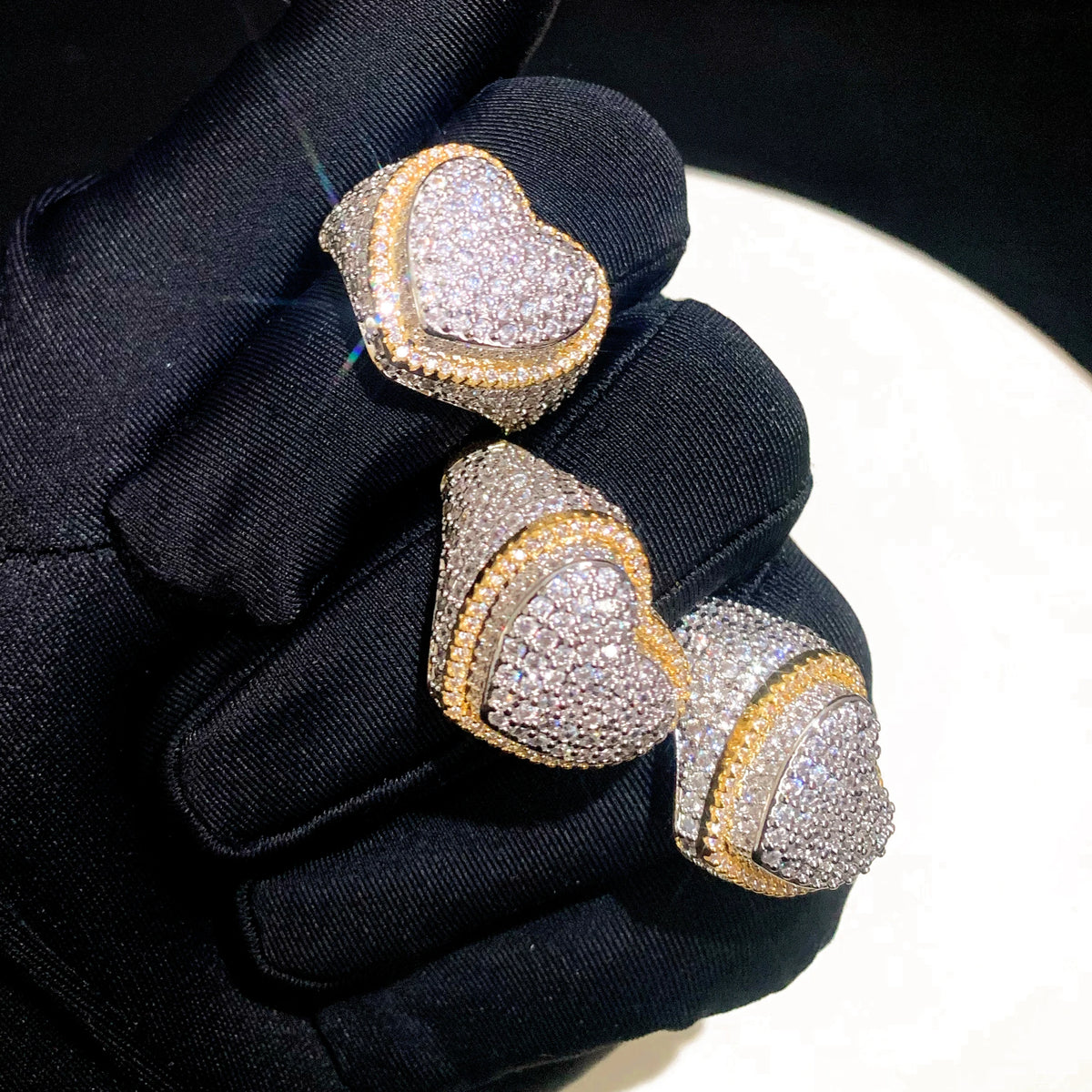 Women's heart eternity ring