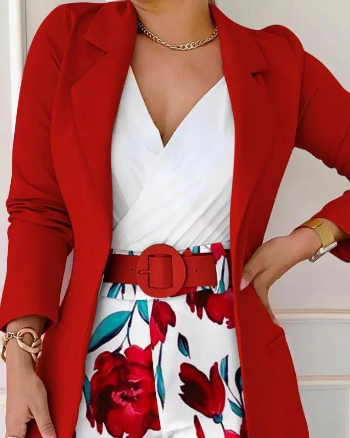 Alternate view: Women's blazer & floral shorts set