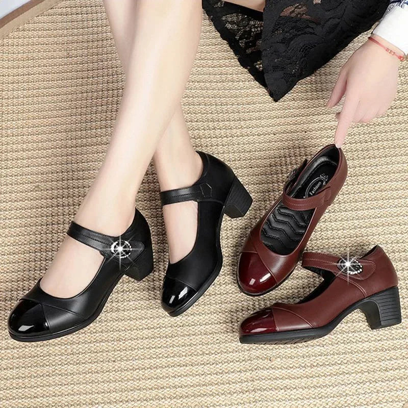 Alternate view: Women's block heel pumps