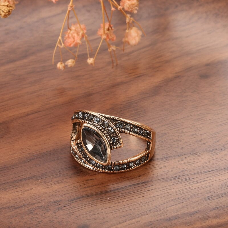 Alternate view: Women's antique rings