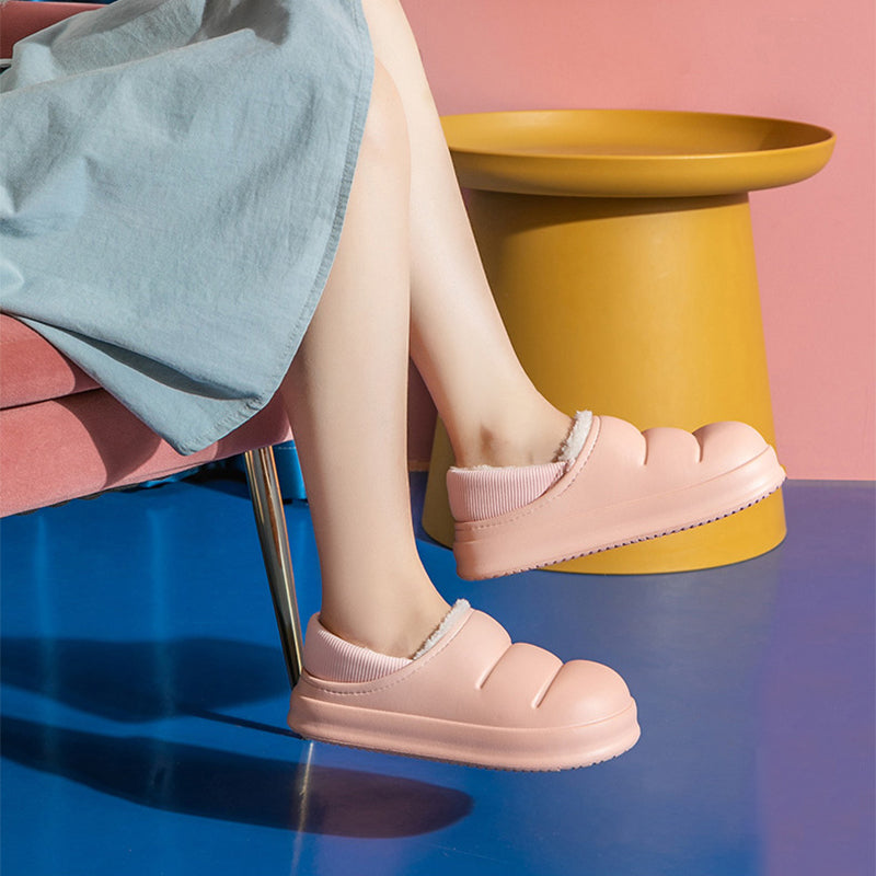 Alternate view: Unisex waterproof slippers