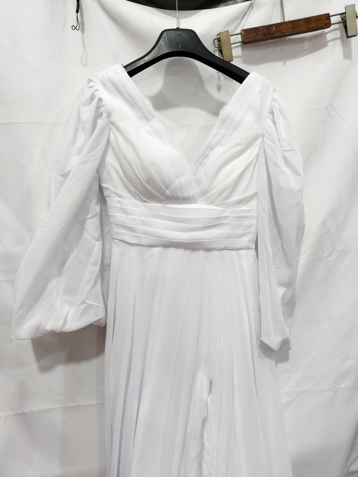 Women's plus-size wedding dress