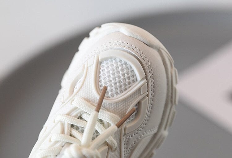 Kids mesh breathable sneakers