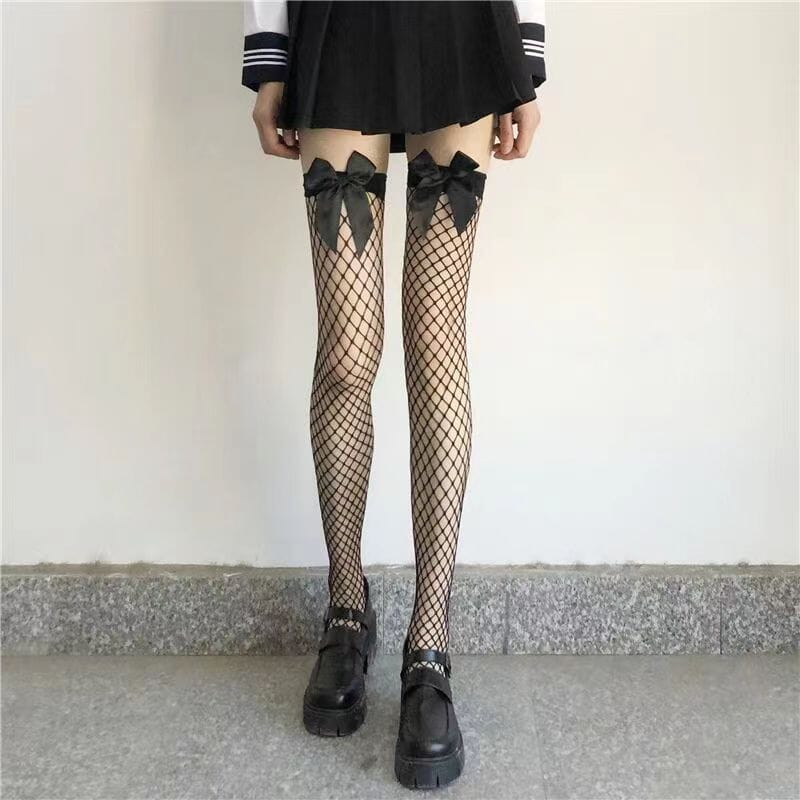 Women's d black socks
